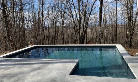 Bromont Infinity Pool